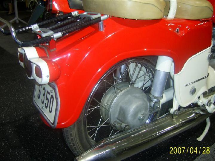 sa400202 111.jpg